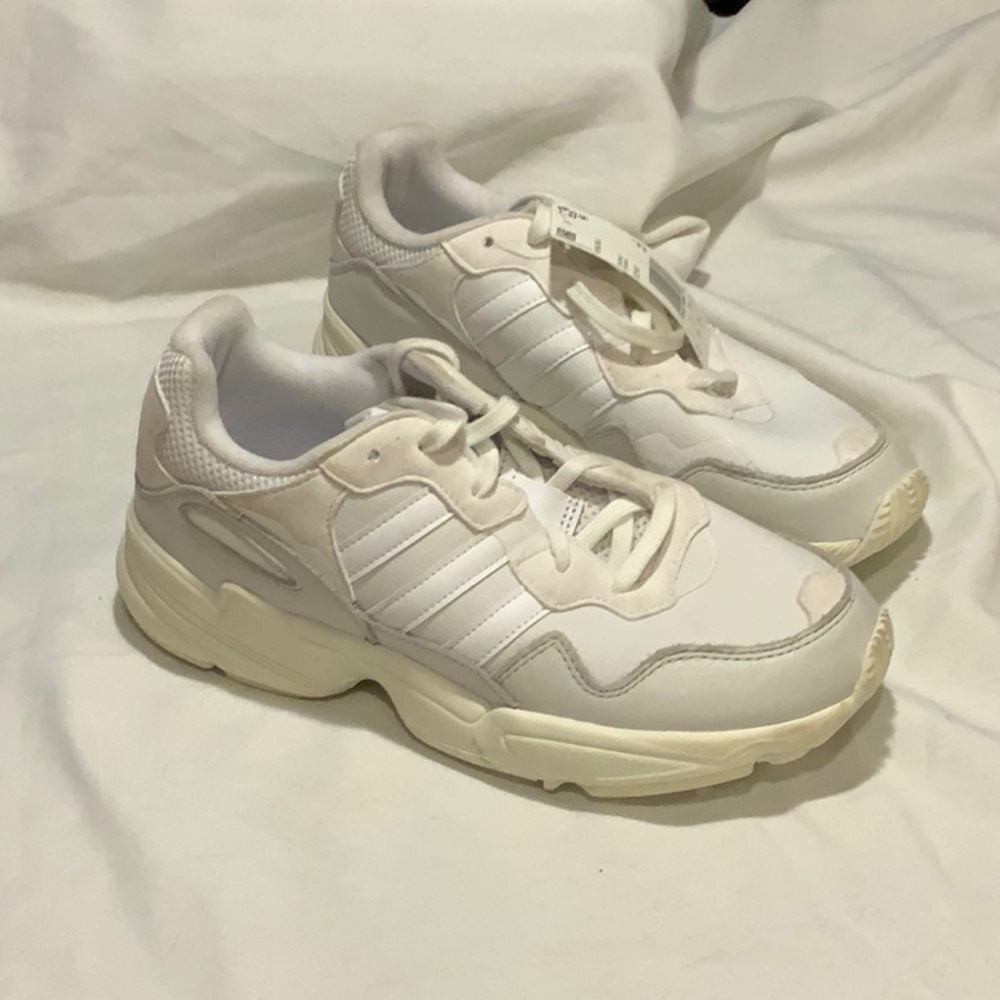 Adidas Torsion sneaker tennis shoe white women’s size 8 kids size 6.5 men sz 6.5